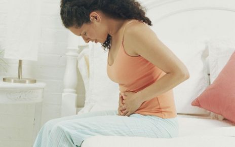 expert urges national review mesh implants